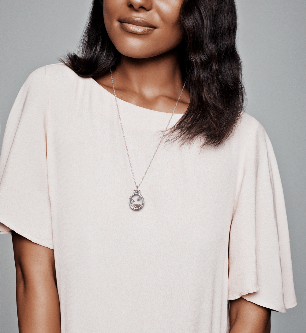 Colar Relicário Real