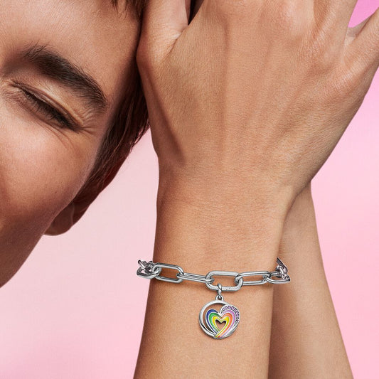 Mini Charm Medalhão Coração Arco-Iris