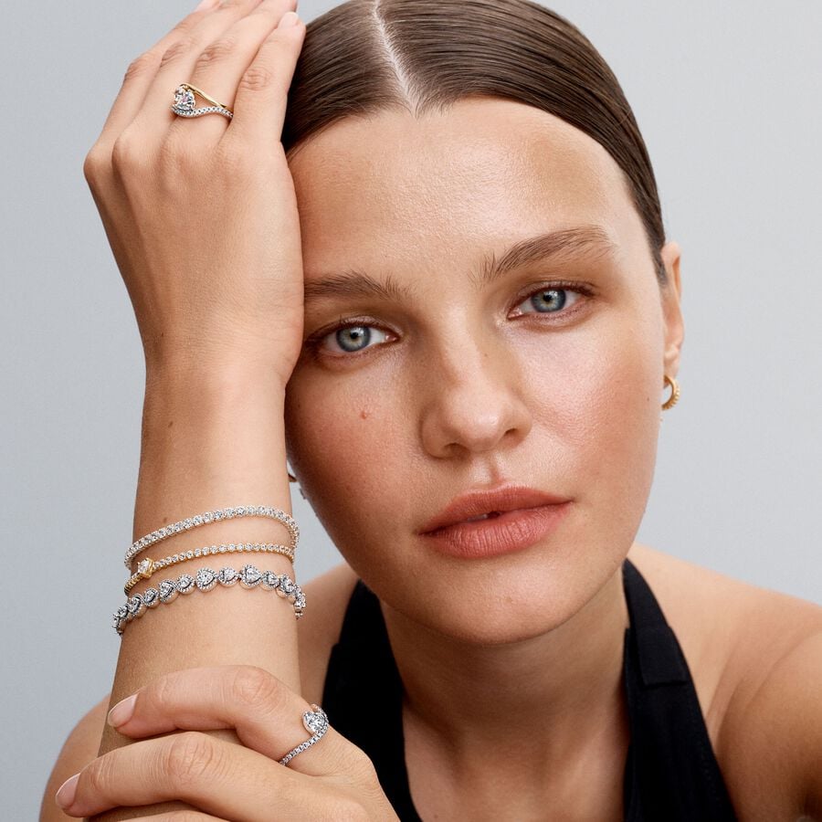 Halo Hearts Bracelete