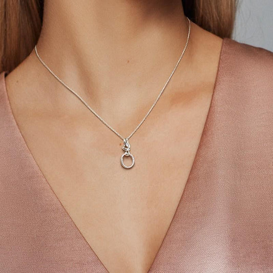 Colar com Pingente de Coração com Nó