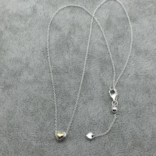 Colar de Coração Dourado em Domo