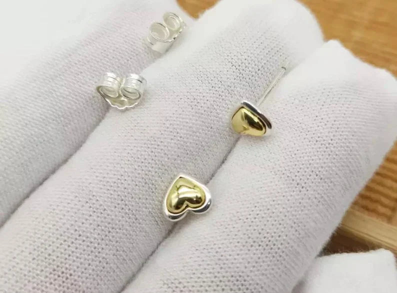 Brinco de Coração dourado com Cúpula