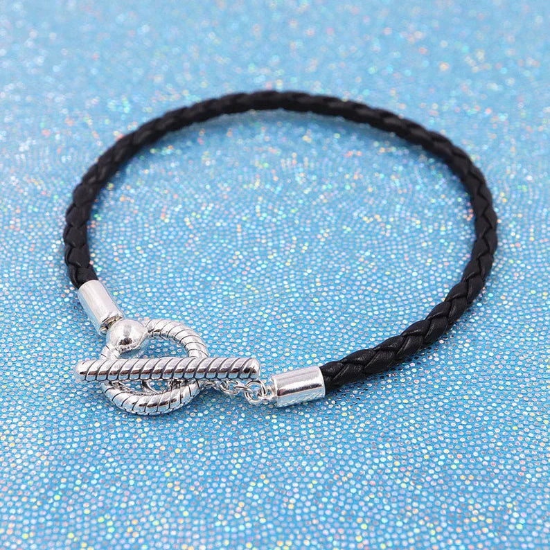 Pulseira de Couro e Fecho em T