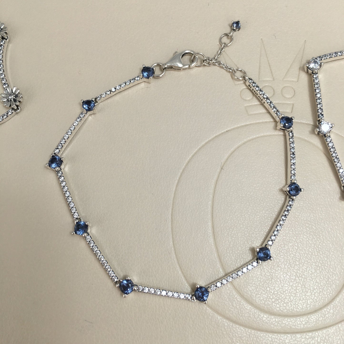 Pulseira com Barra Brilhante