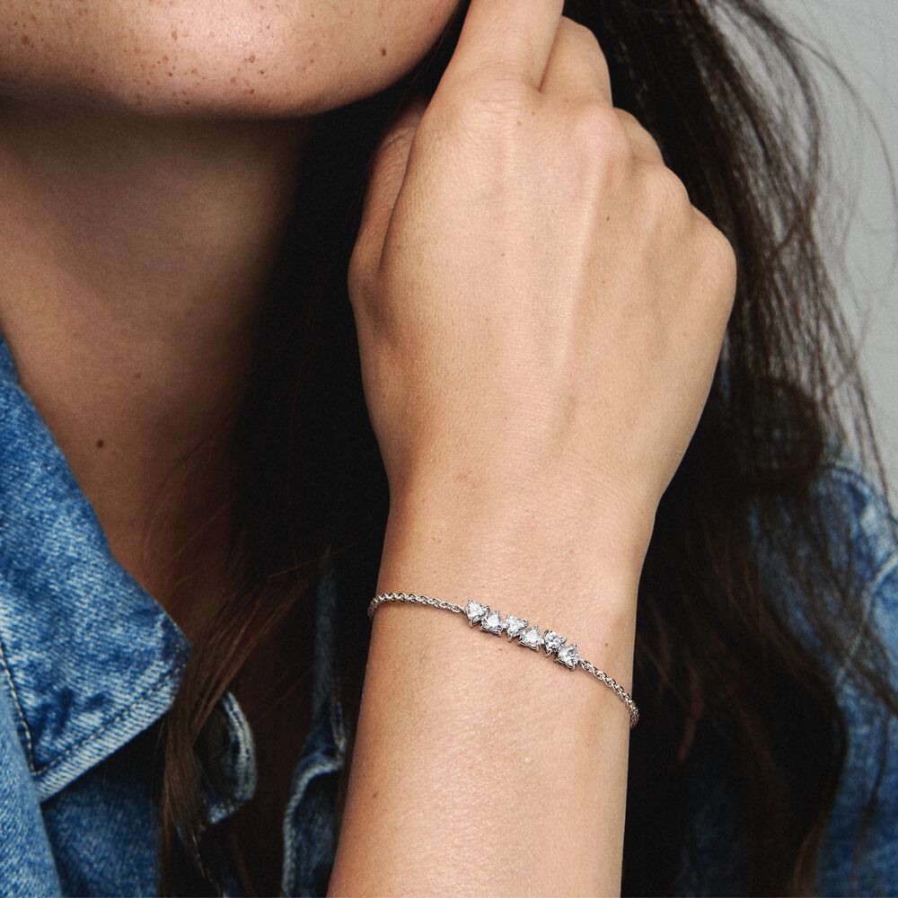 Pulseira de Corrente de Corações Infinitos Cintilantes