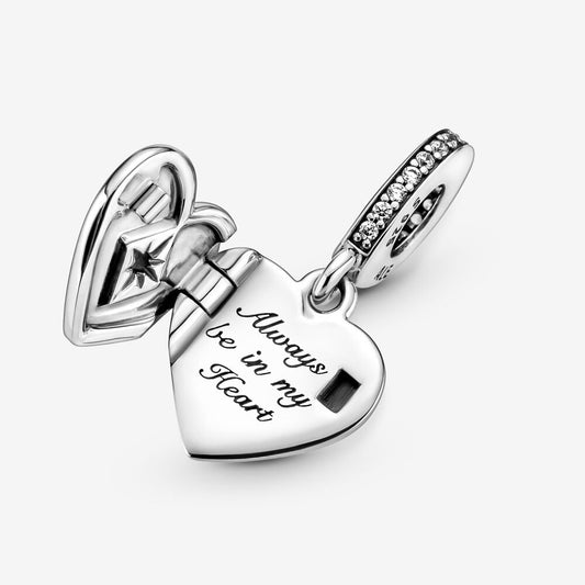 Charm Medalhão de Coração Aberto