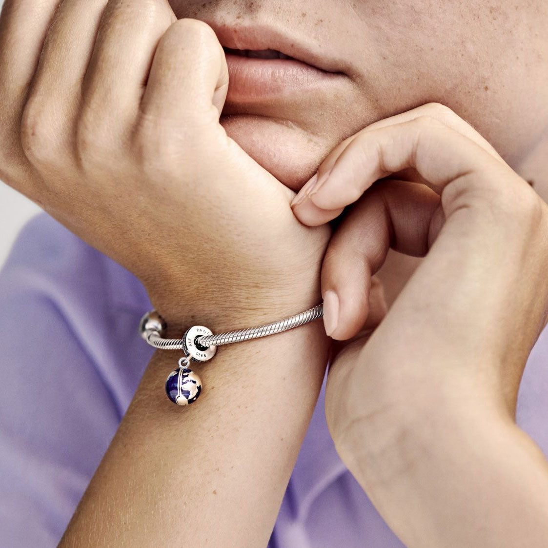 Charm Globo Aberto
