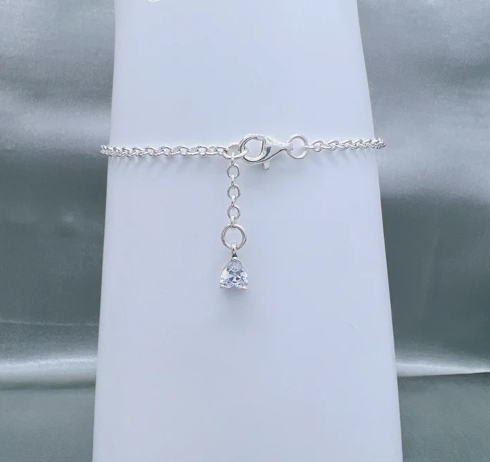 Pulseira de Corrente de Corações Infinitos Cintilantes