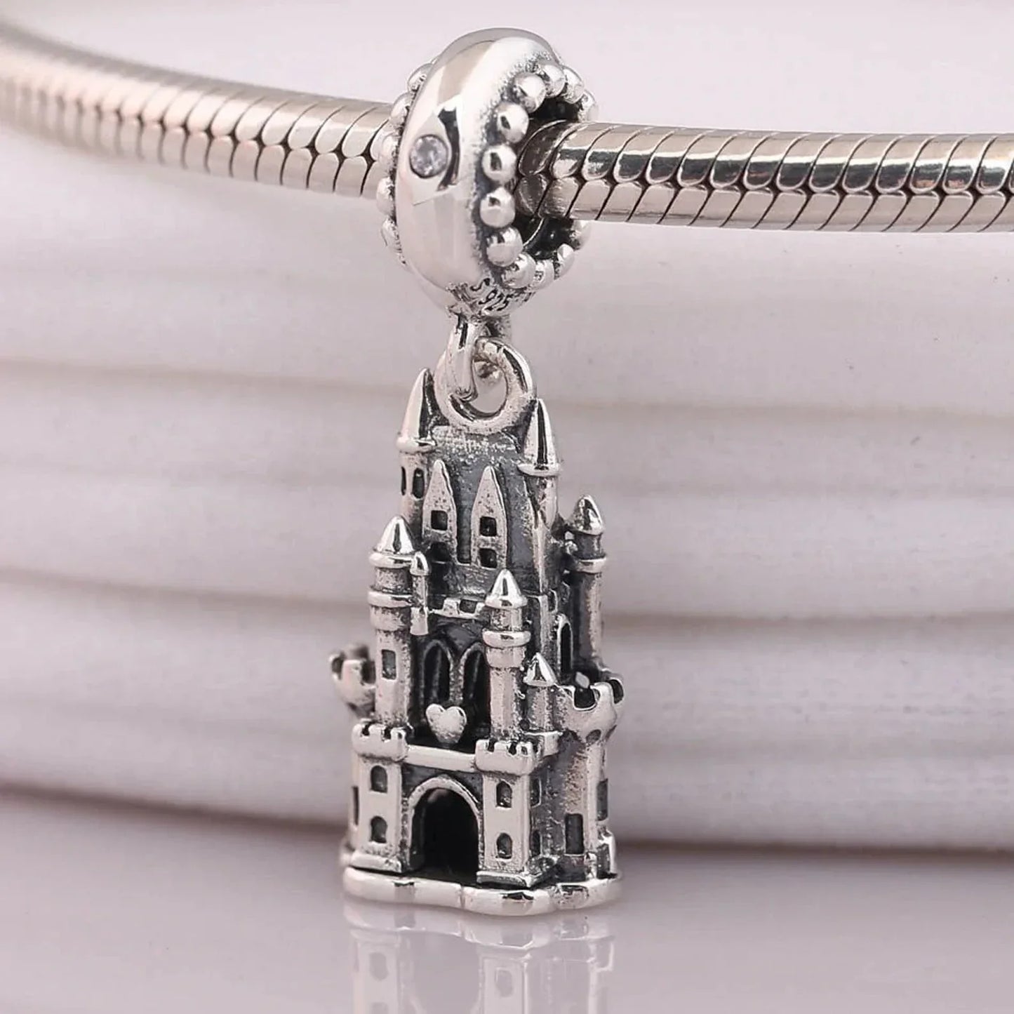 Charm Castelo Real