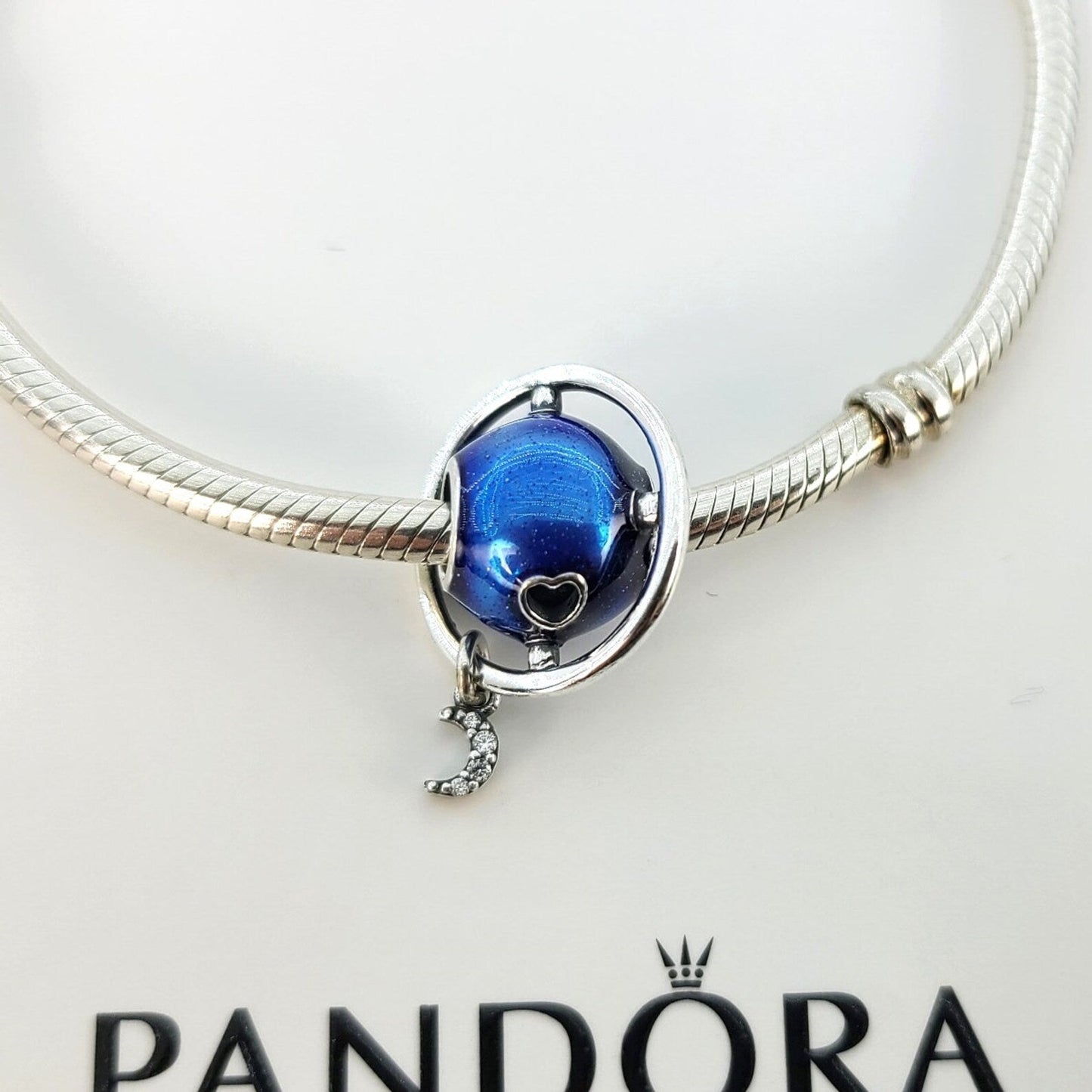 Charm Planeta Amor & Amuleto da Lua