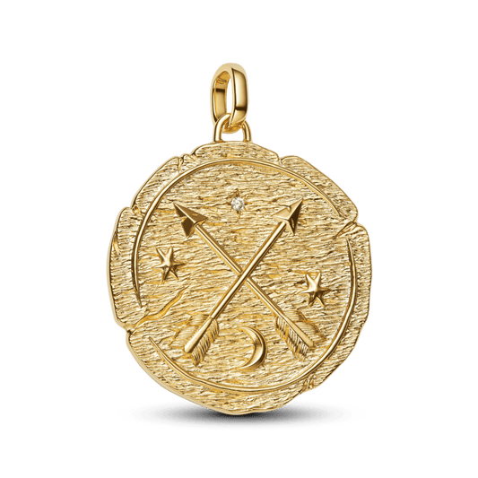 Charm Medalhão Flechas Dourado