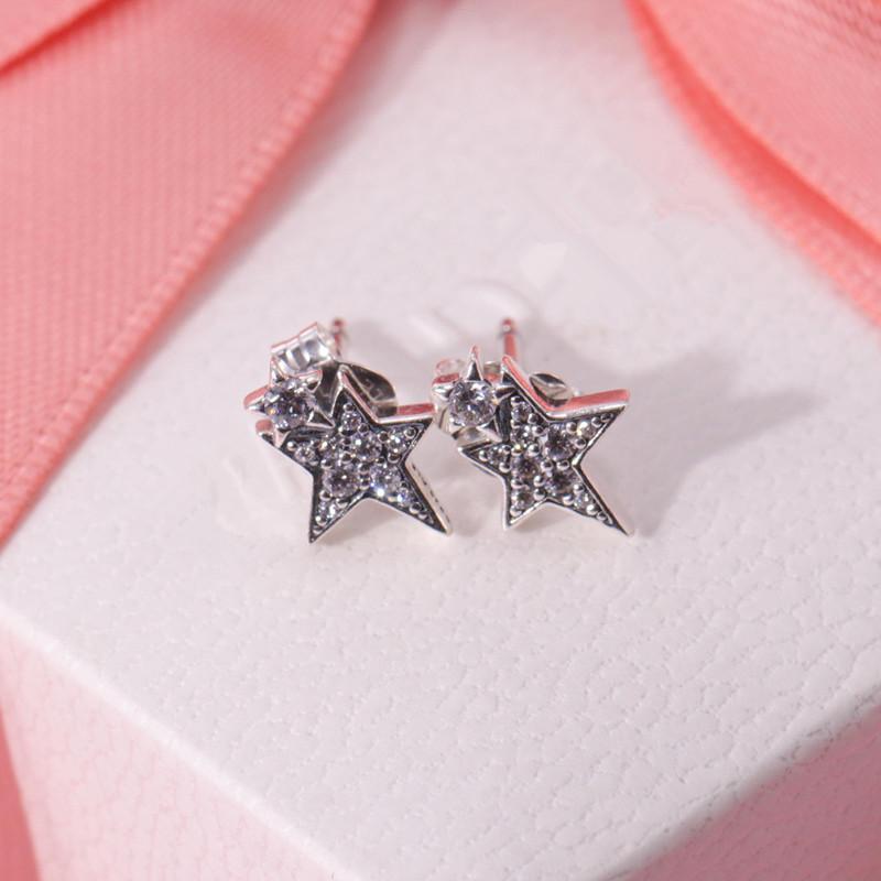 Brincos de Estrelas Assimétricas Cintilantes